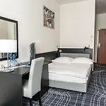 Sky Business Hotel 3*