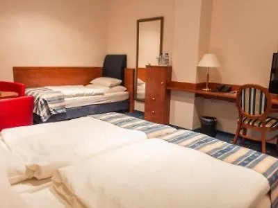 Sky Business Hotel 3*