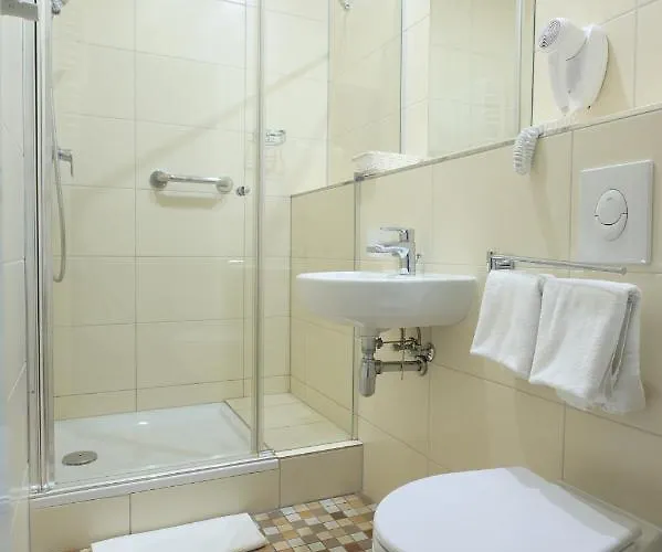 Отель Sky Business