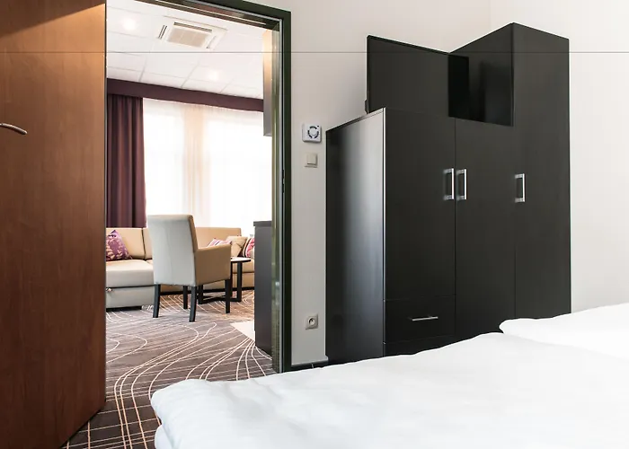 Sky Business Отель Легница