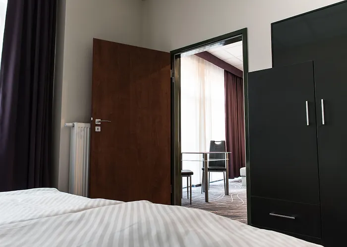 Отель Sky Business