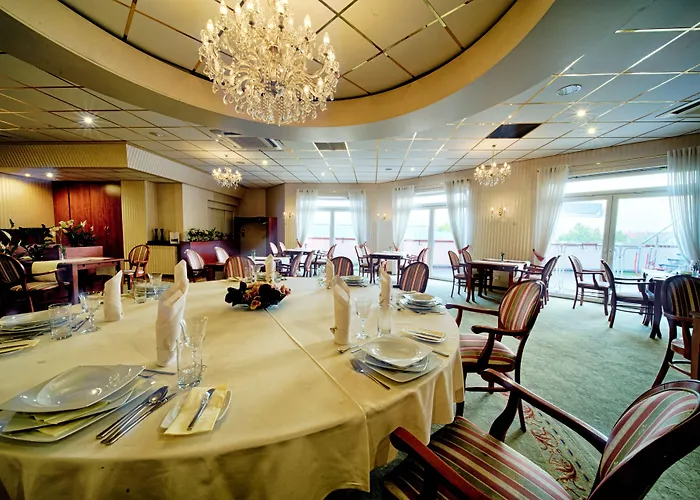 Отель Sky Business Легница